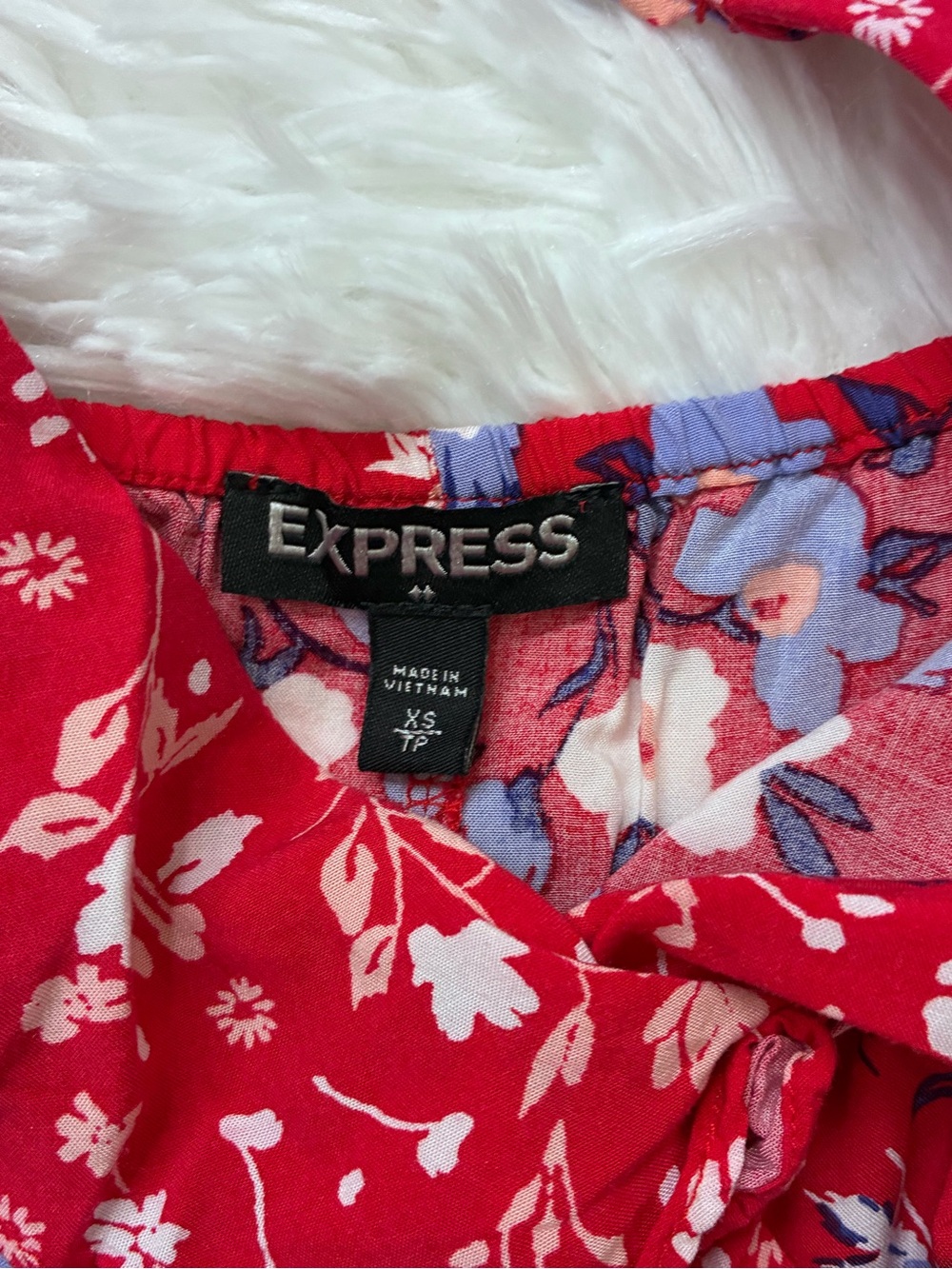 Express Red Floral Mini Dress - Picture 2 of 3